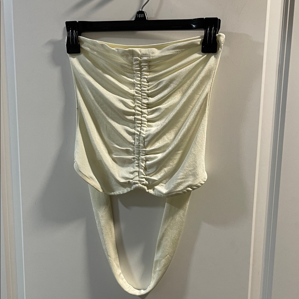 NA- KD  Top  Elegant Cream Ruched Women's Intimate Have One Spot Size Small